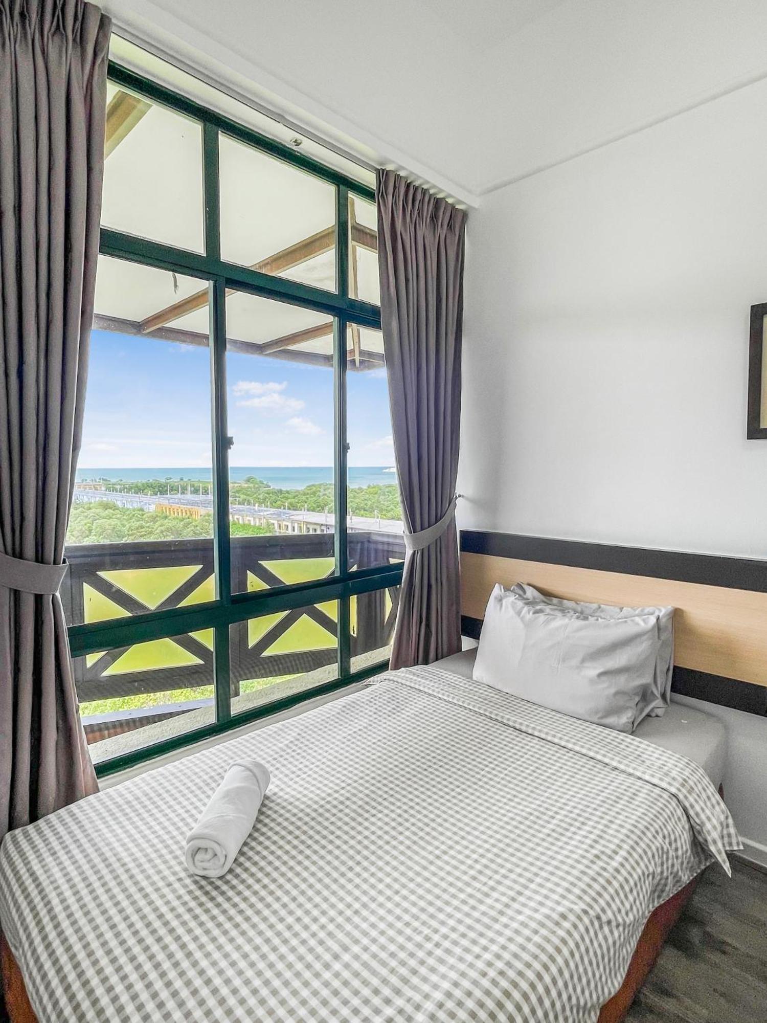 1 Bedroom Apartment, Melaka Cbd Town Center- Hosted By Private Locals Resident, Balcony With City Skyline View Or Seaview, Opposite Malls, Tv Box, 5 Minutes To Jonker Street, ملقا المظهر الخارجي الصورة